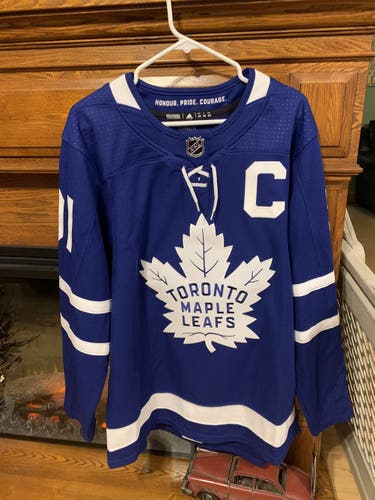 Toronto Maple Leafs John Tavares jersey