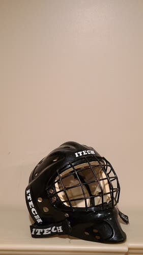 Used Junior Profile 1000 Jr. Goalie Mask
