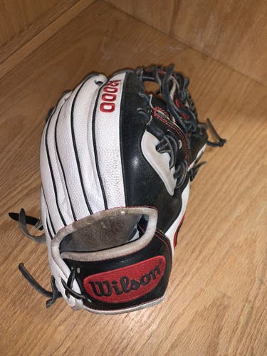 A2000 Infield Glove