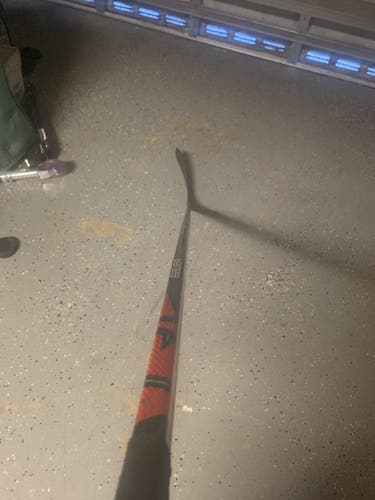 Senior Right Handed Vapor FlyLite Hockey Stick
