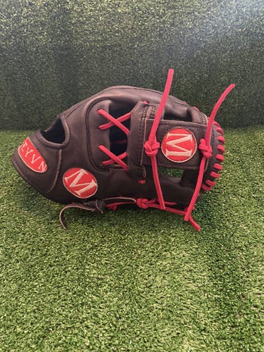 Meyvn M6001 11.5 glove