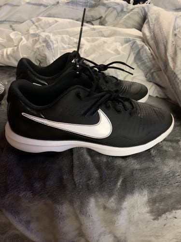 Black New Adult Men's Size 9.5 (Women's 10.5) Metal Nike Huarache