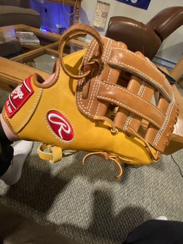 Infield 11.75" Heart of the Hide Baseball Glove