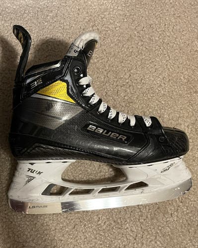 Bauer  Size 5 Supreme 3S Pro Hockey Skates