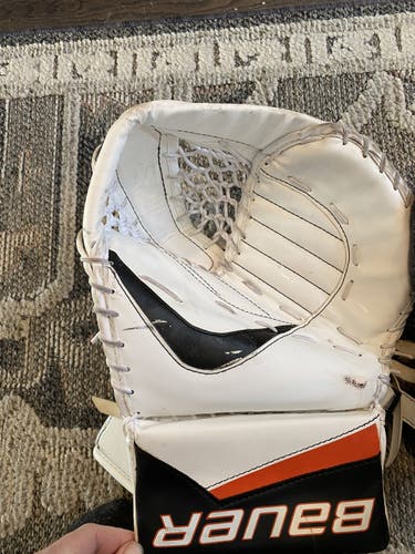Bauer Regular Reactor 5000 (R5000) Goalie Glove
