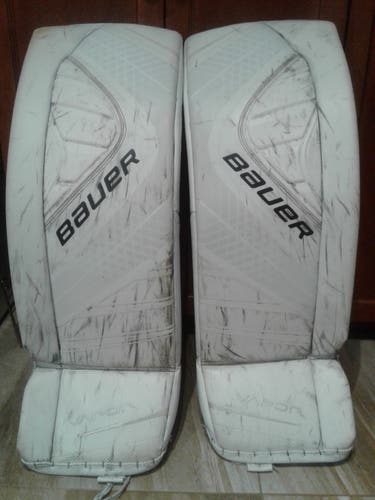 Used Bauer Vapor X900 Goalie Leg Pads - senior Medium