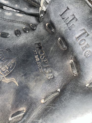 32.5" Heart of the hide Catcher's Glove