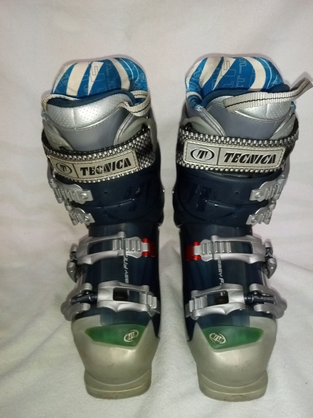 NEW Tecnica Attiva Diablo Pro 90 womens ski boots mondo 23.5 