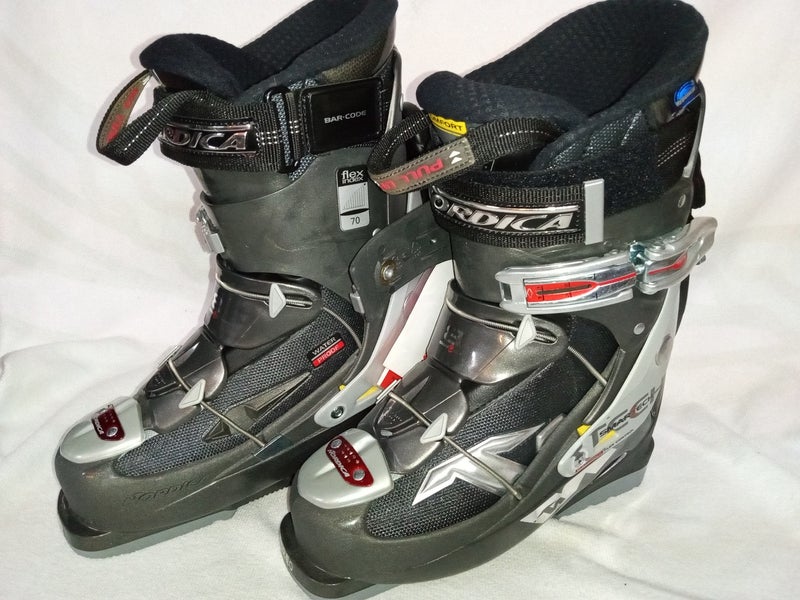 Nordica Smartech 8 Downhill Ski Boots Mondo 24 US Woman 7