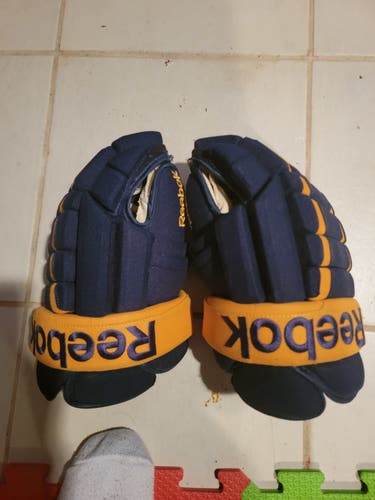 New Reebok Four-Roll Gloves