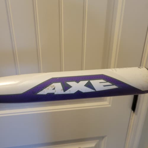 Used AXE Composite Avenge Bat (-11) 19 oz 30"