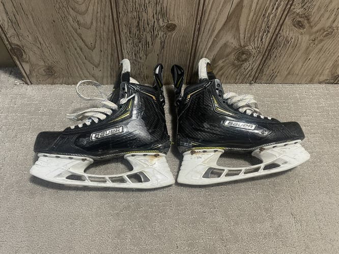 Senior Bauer Regular Width Size 7 Supreme 2S Pro Hockey Skates