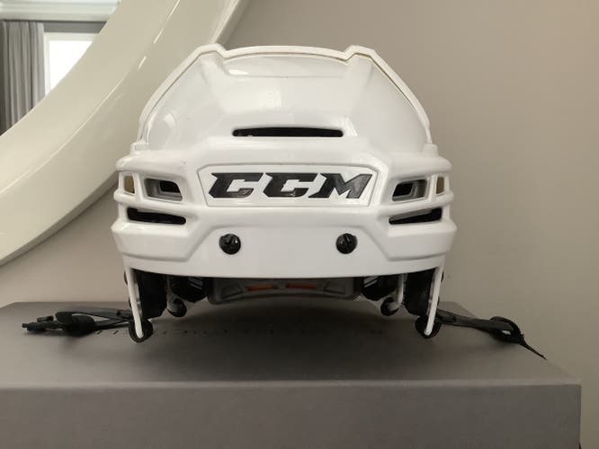 Slightly used Small CCM Tacks 910 Helmet