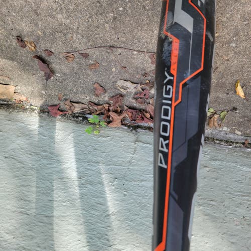 Rawlings Alloy Prodigy Bat (-11) 17 oz 28"