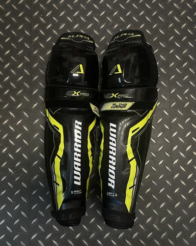 Warrior Alpha QX3 16” Shin Pads
