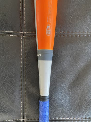 Orange Easton mako