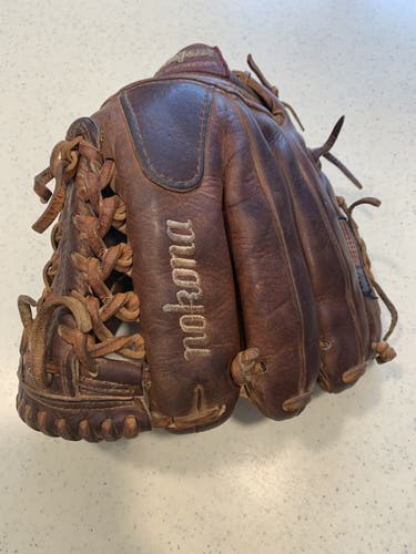 Nokona 11.5" WB1150 Baseball Glove