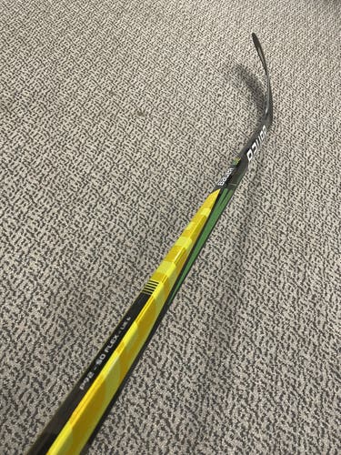 Bauer Supreme UltraSonic P92 50 Flex right hand stick