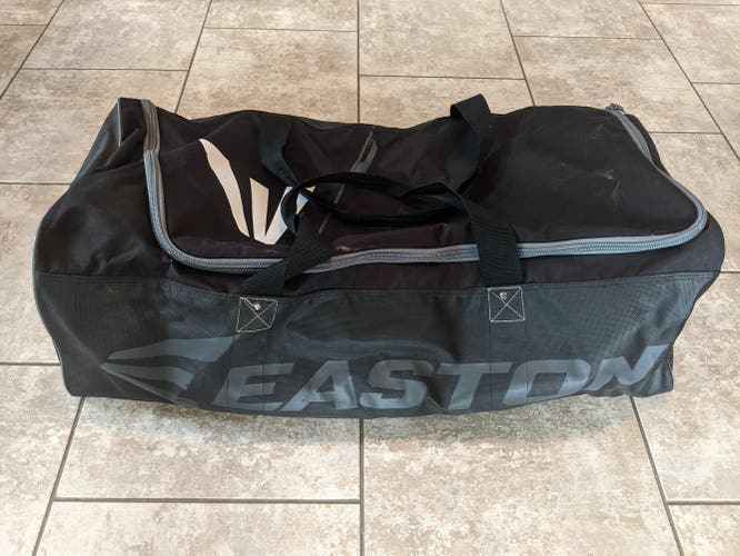 Easton E100G Baseball / Softball Team Bag / Catchers Bag