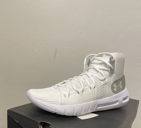 New Men's Size 8.5 (Women's 9.5) Under Armour Hovr Shoes