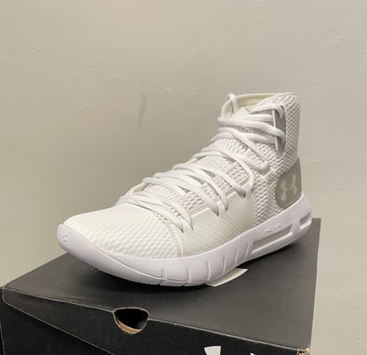 New Men's Size 8.0 (Women's 9.0) Under Armour Hovr Shoes