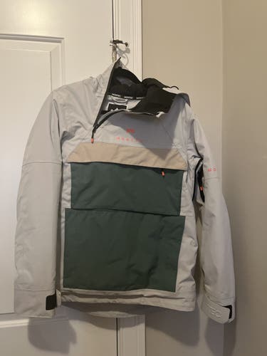 Like New Women's Adult Used Small Montec Jacket