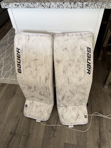33" Bauer Supreme 2S Pro Goalie Leg Pads