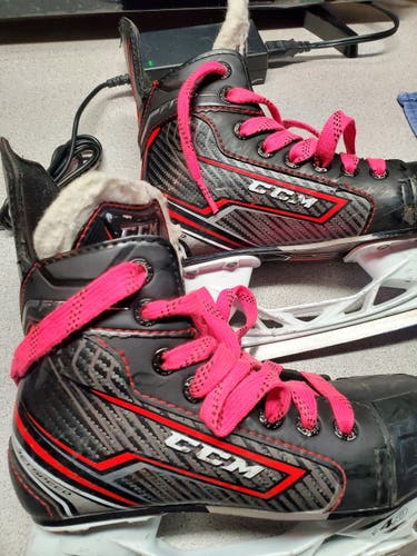 Youth Used CCM Hockey Skates Size 1