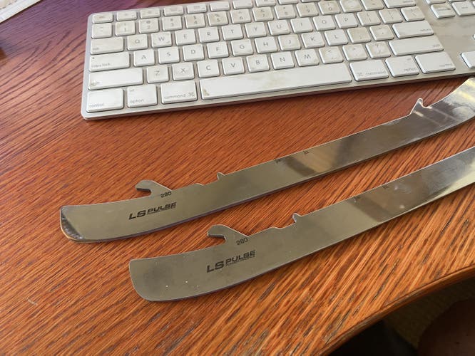 Bauer TUUK Lightspeed Pulse stainless steel runners