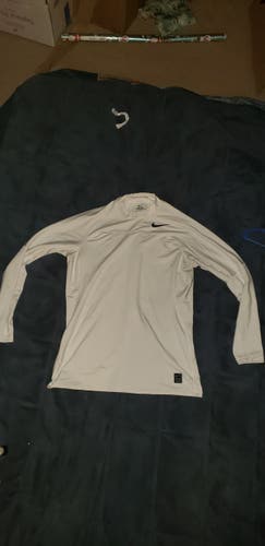 Nike Pro Hyperwarm Mock Neck Large