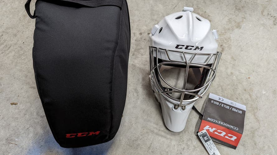 Senior Medium New CCM 1.9 Goalie Mask brand new CAT EYE Cage