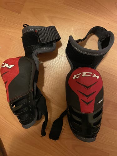 CCM QLT230 Elbow pads