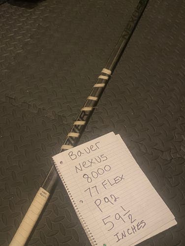 Senior Right Handed Nexus 8000 Hockey Stick 77 Flex P92