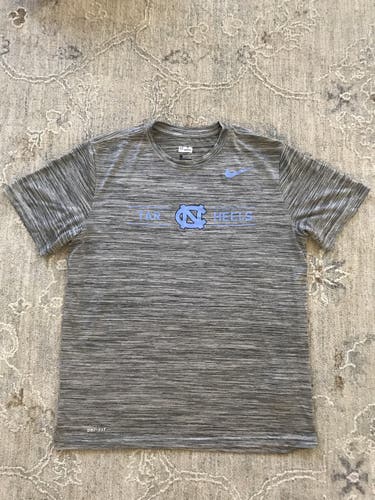 UNC Lacrosse Team Issued Shooting Shirt