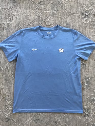 UNC Lacrosse Team Issued Shooting Shirt
