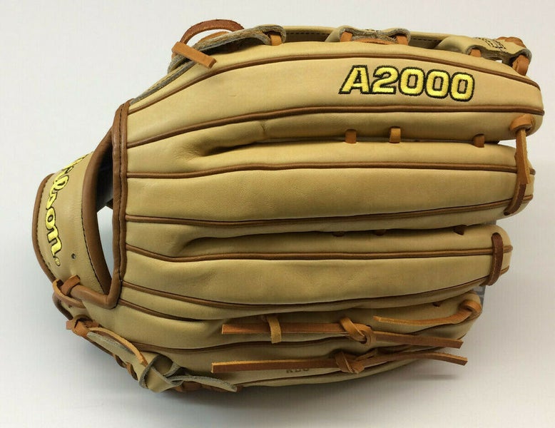 Wilson 2022 A2000 1799 12.75 Outfield Baseball Glove