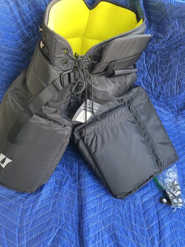 Warrior Messiah Hockey Goalie Pants Small Black senior