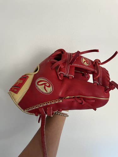 Rawlings heart of the hide 11.5” Gold glove special edition glove for the month of June 2021