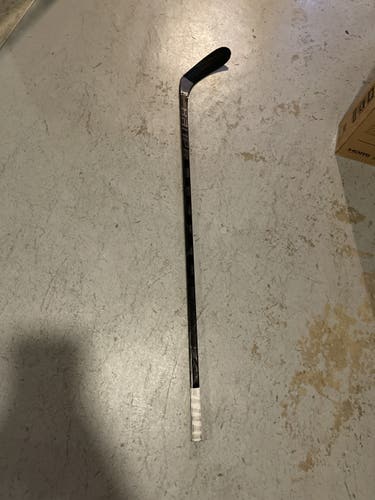 Righty - Custom Black Nexus Geo - 55 Flex P28 - used less than 5 times