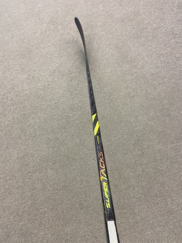 Senior Right Handed Toe Pattern  Super Tacks AS4 Pro Hockey Stick