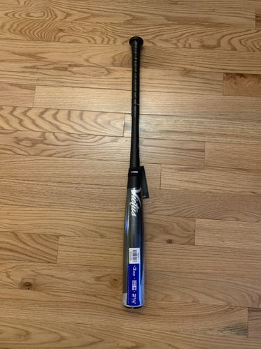 New 33”/30 oz Victus Nox BBCOR Bat.