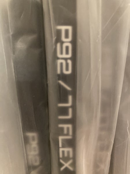 P92 77 Flex Right Senior Right Handed Vapor Hyperlite Hockey Stick