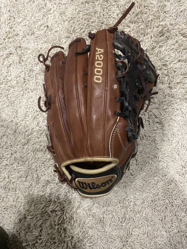 Outfield 12.75" A2000 Baseball Glove
