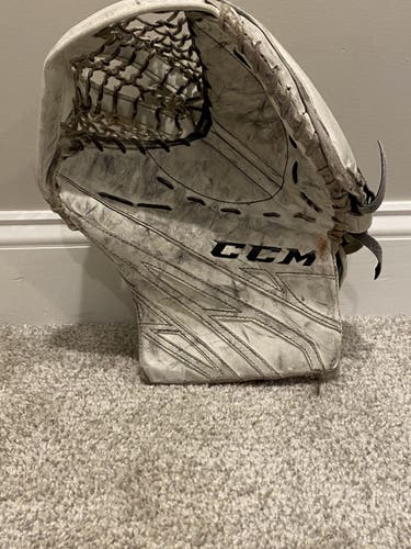 CCM extreme flex junior 4.5 goalie glove
