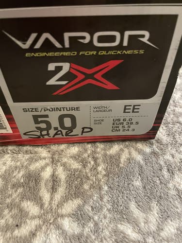 Junior New Bauer Vapor 2X Hockey Skates Extra Wide Width Size 5