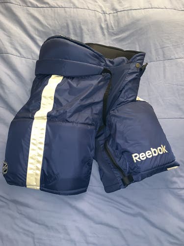 CCM Columbus Bluejackets NHL Pro MHP7000.SP Hockey Pants Large - NEW Navy/Sand