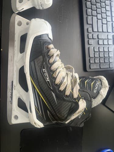 Used CCM Regular Width Size 4.5 Tacks 4092 Hockey Goalie Skates