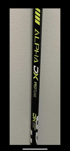 Senior Left Hand Heel Pattern Pro Stock Alpha DX Hockey Stick