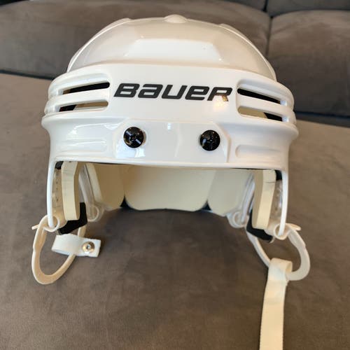 Used Medium Bauer 4500 Helmet