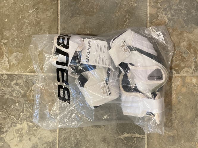 Brand New in Bag Medium Bauer Nexus 1000 Elbow Pads